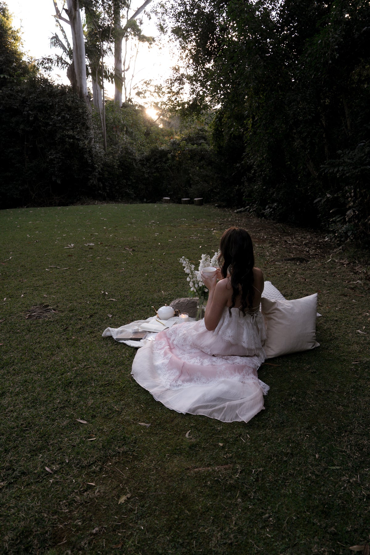Dusk Light - Rose Quartz - Parterre in Bloom
