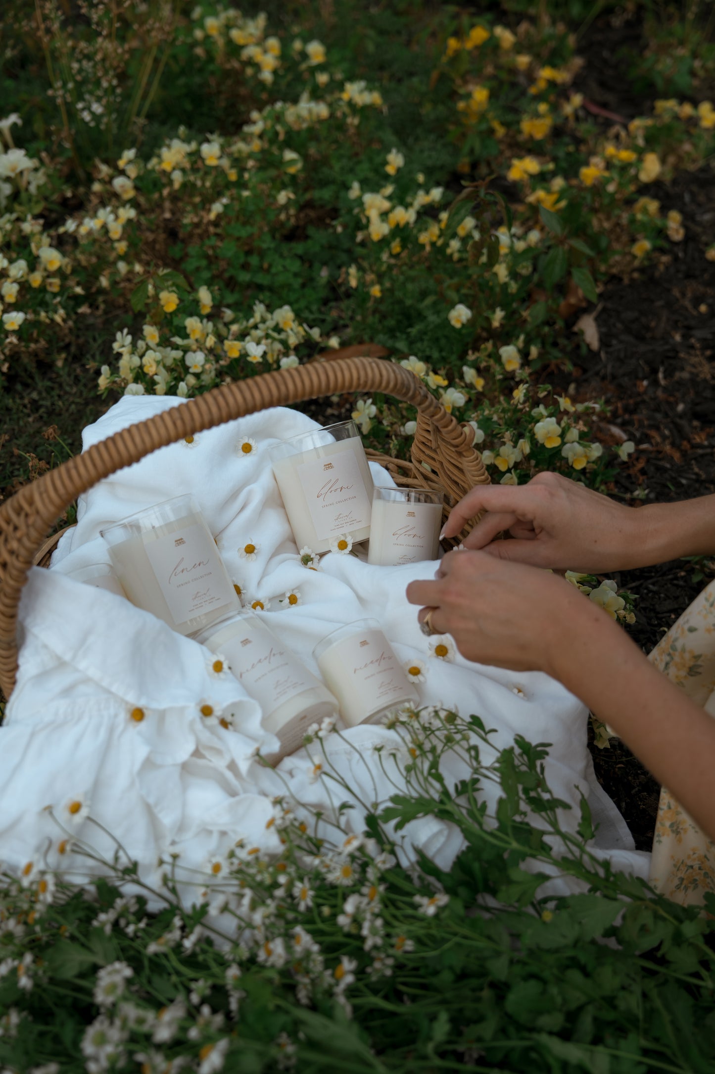 Spring Collection   -   Linen   -   Sun-dried French Linen Candle